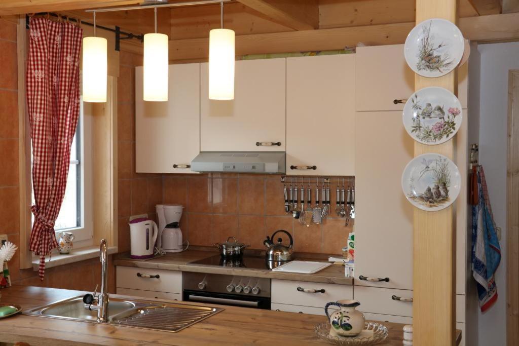 4 Sterne Ferienhaus Habakuk アイベンシュトック エクステリア 写真